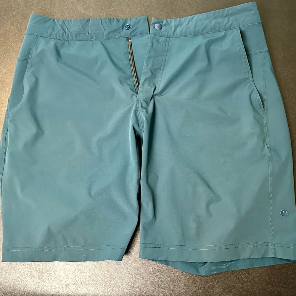 lululemon athletica Men's Swim Trunks